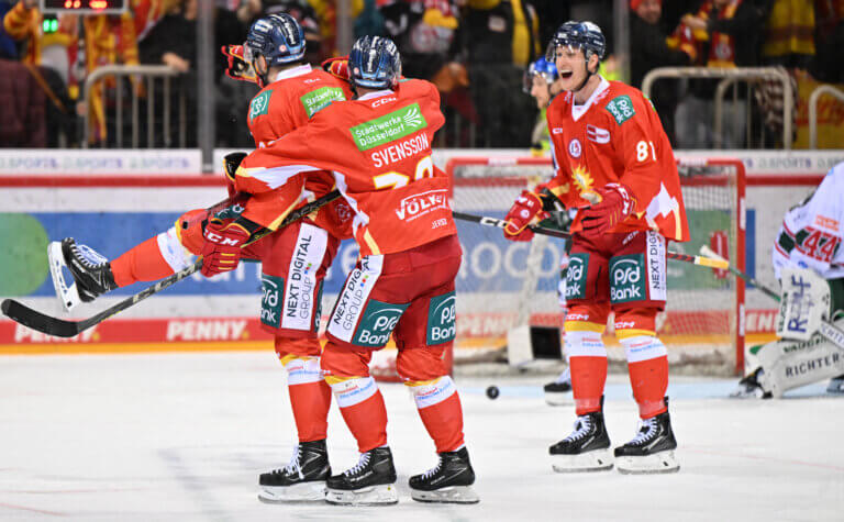 02DSC 2272 768x475 - DEG GEWINNT IRRES SPIEL GEGEN AUGSBURG